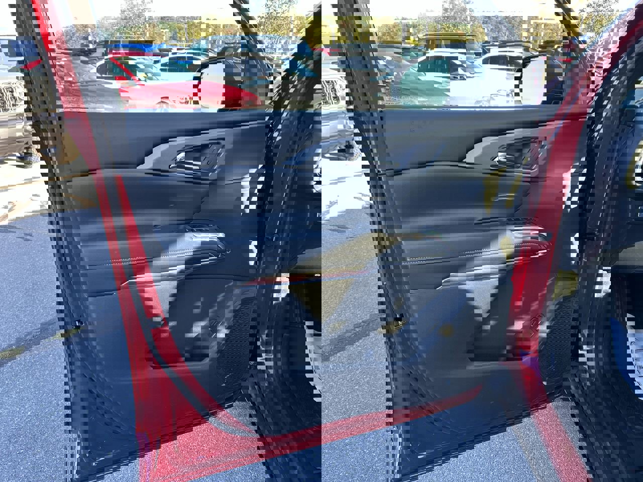 New 2026 Chevrolet Traverse LT w/ Midnight/Sport Edition image 21