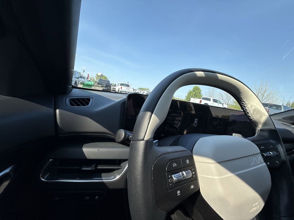 Used 2025 Kia K4 GT-Line image 24