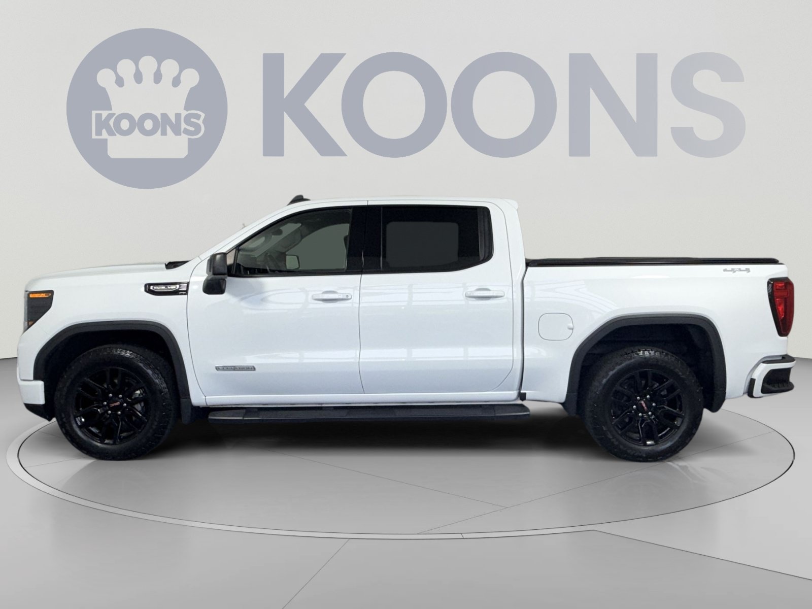 Used 2022 GMC Sierra 1500 Elevation AWD/4WD image 2
