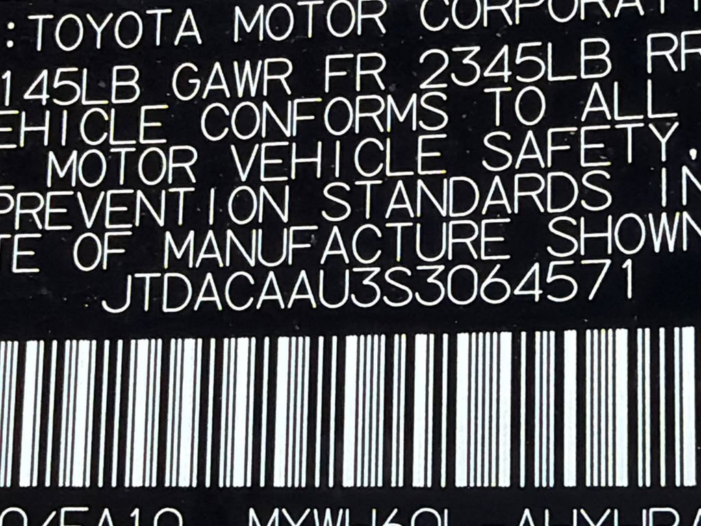 Used 2025 Toyota Prius Limited FWD image 34