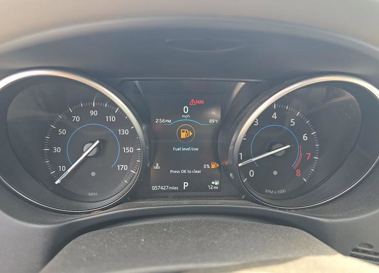 Used 2019 Jaguar XE RWD image 7