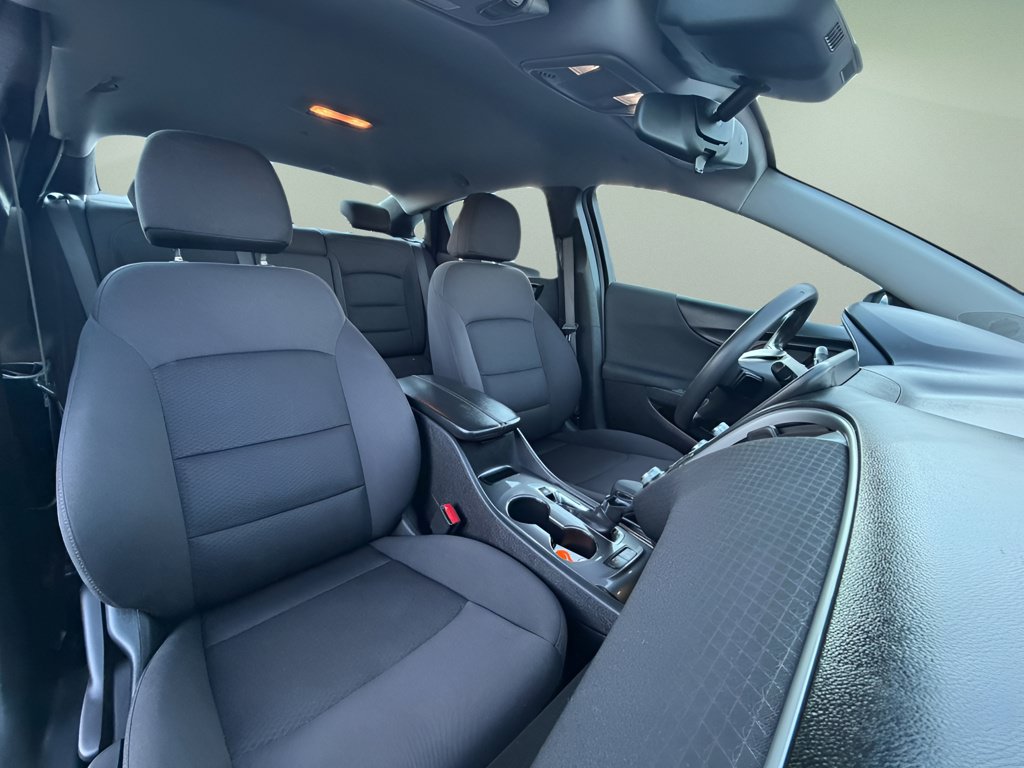 Used 2025 Chevrolet Malibu LT FWD image 21