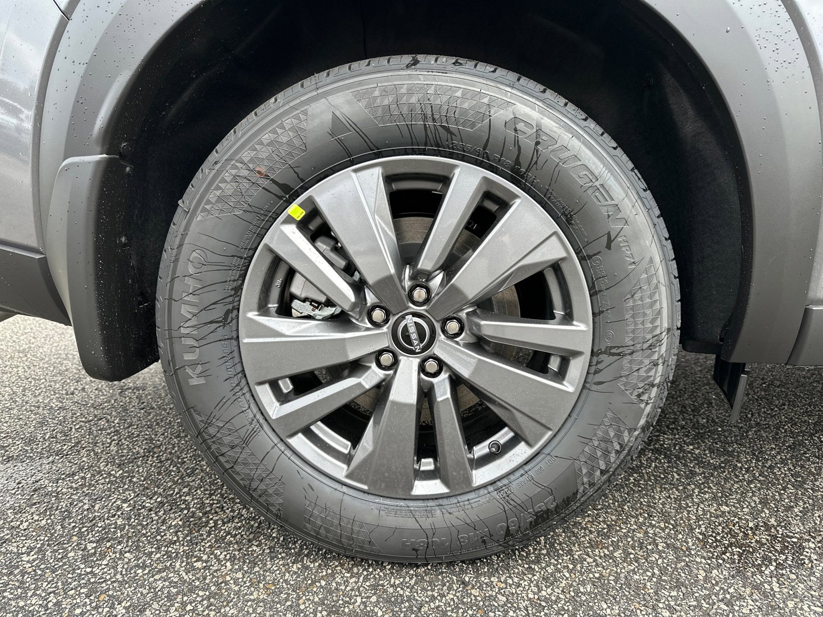 New 2025 Nissan Pathfinder SV w/ SV Premium Package image 18