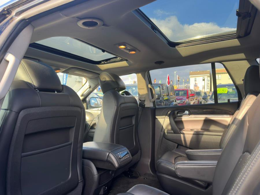 Used 2017 Buick Enclave Premium w/ Experience Buick Package AWD/4WD image 16