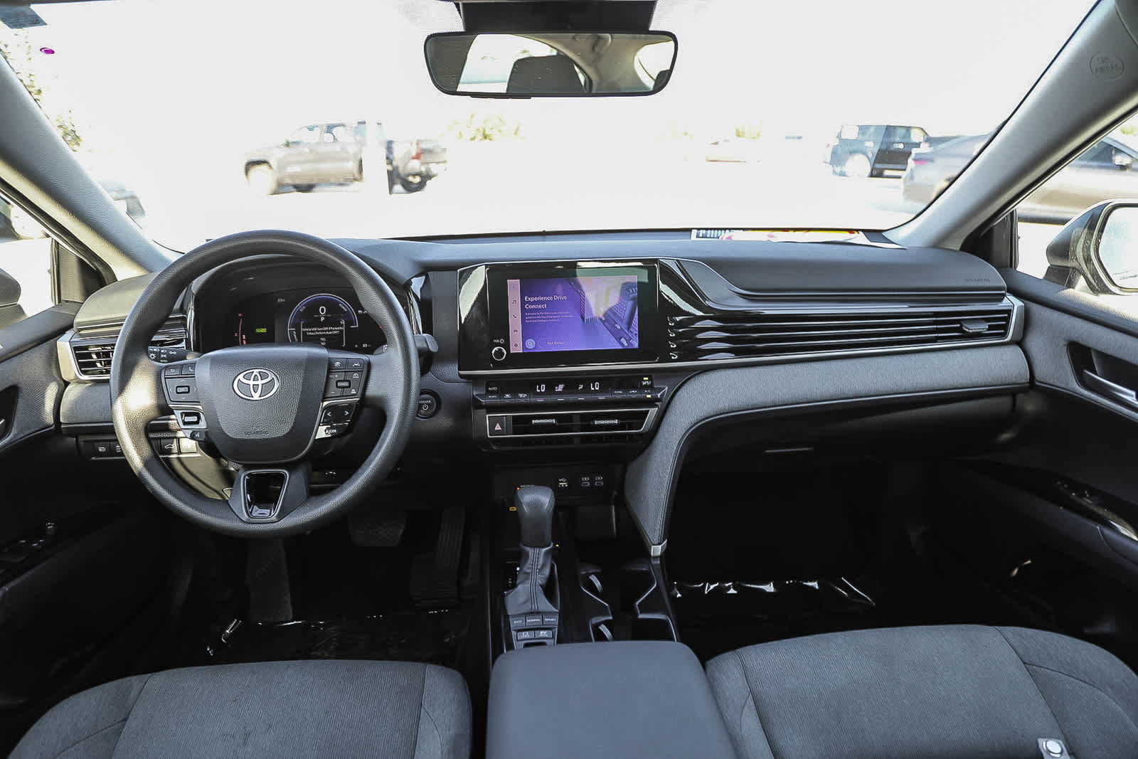 Used 2025 Toyota Camry LE w/ Convenience Package FWD image 12