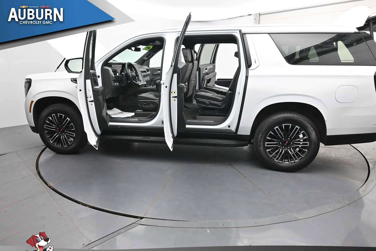 Used 2025 GMC Yukon XL Elevation AWD/4WD image 55