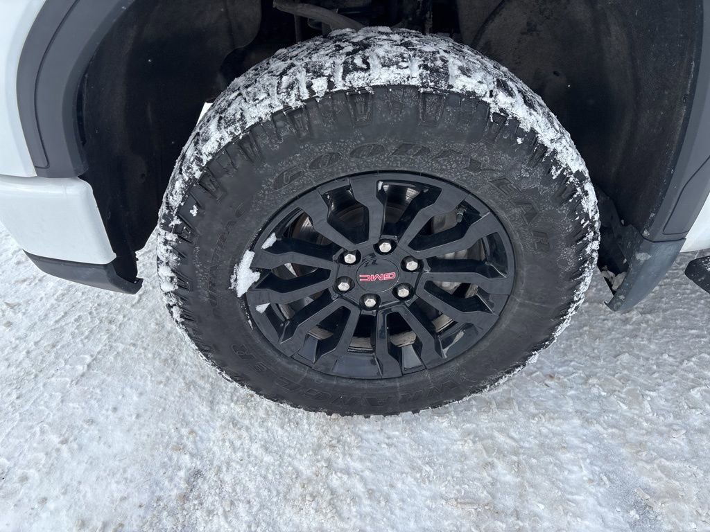 Used 2023 GMC Sierra 1500 AT4X image 29