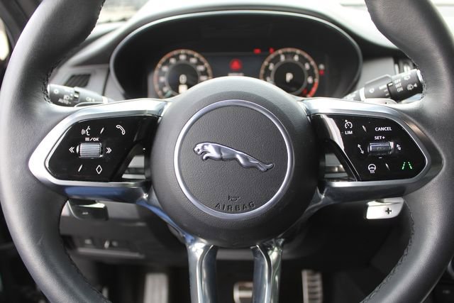 Used 2024 Jaguar E-PACE R-Dynamic SE image 17