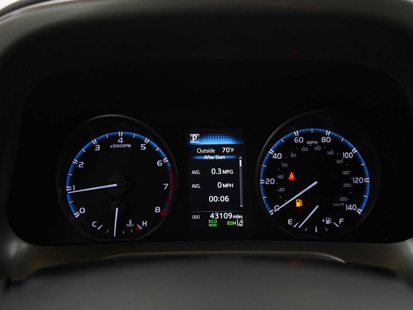 Used 2018 Toyota RAV4 XLE w/ Plus Extra Value Package AWD/4WD image 25