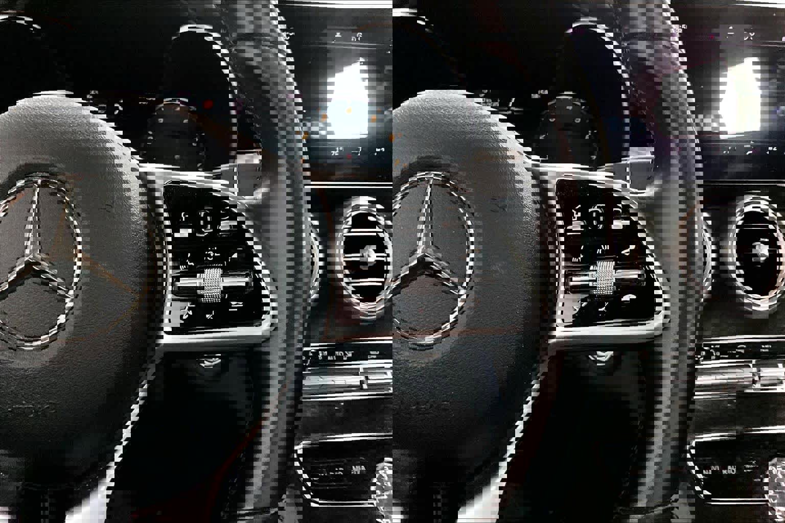 Used 2020 Mercedes-Benz C 300 4MATIC Sedan image 21