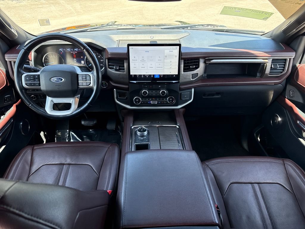 Used 2023 Ford Expedition Limited RWD image 5