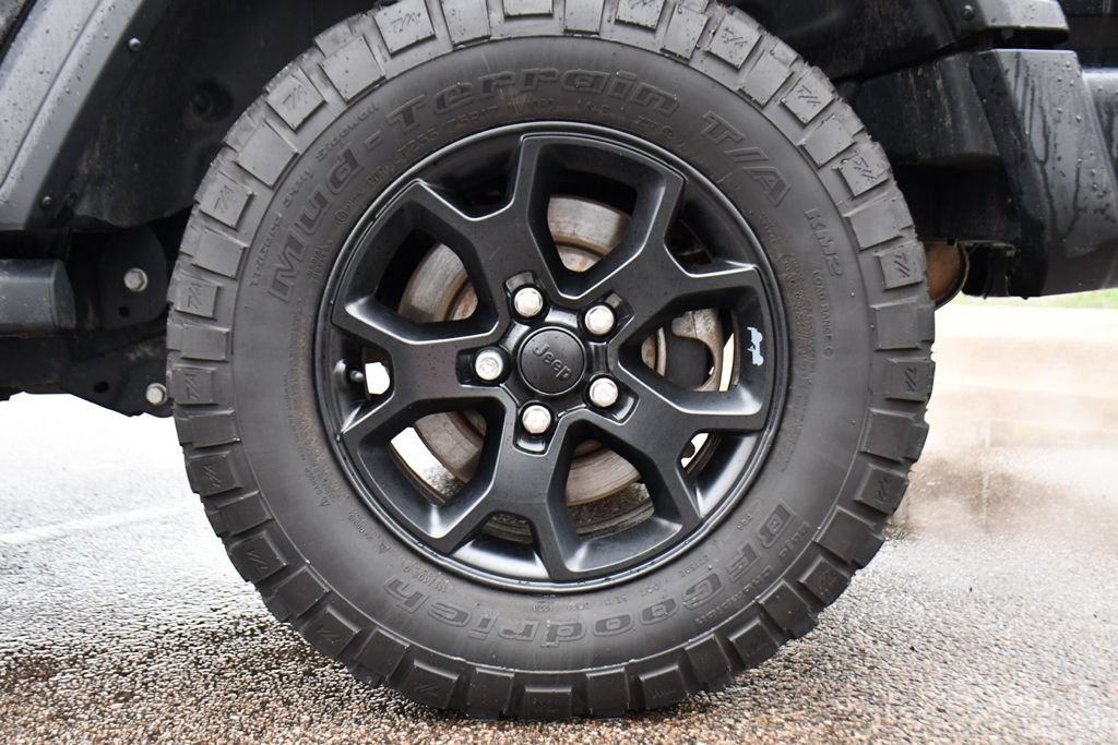 Used 2021 Jeep Wrangler Sport AWD/4WD image 31