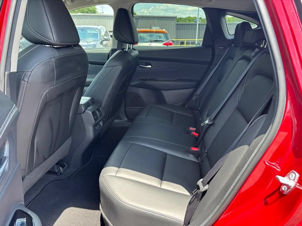 Used 2025 Nissan Murano SL AWD/4WD image 12
