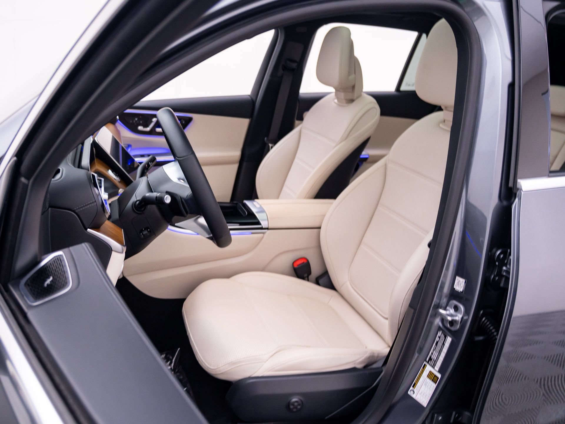 Certified 2023 Mercedes-Benz GLC 300 4MATIC image 16
