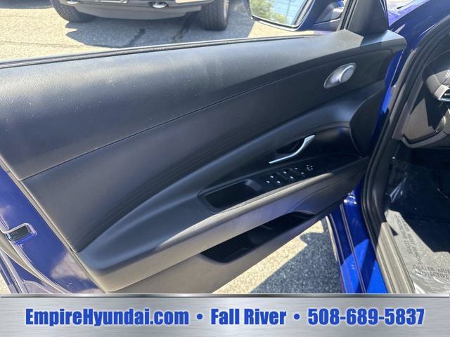 Certified 2024 Hyundai Elantra SEL FWD image 15