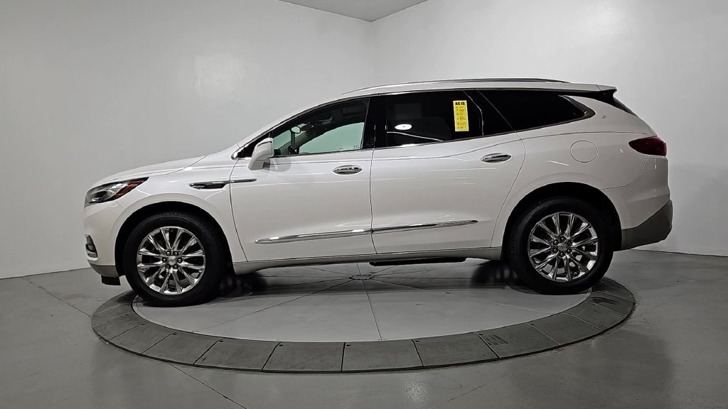Used 2018 Buick Enclave Premium w/ Experience Buick Package AWD/4WD image 2