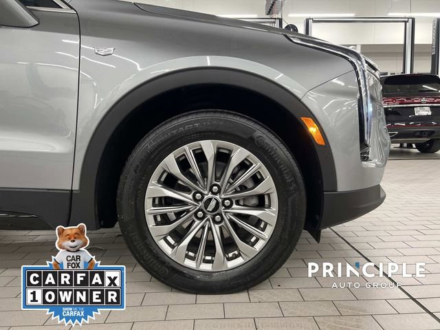 Used 2024 Cadillac XT4 Premium Luxury image 10