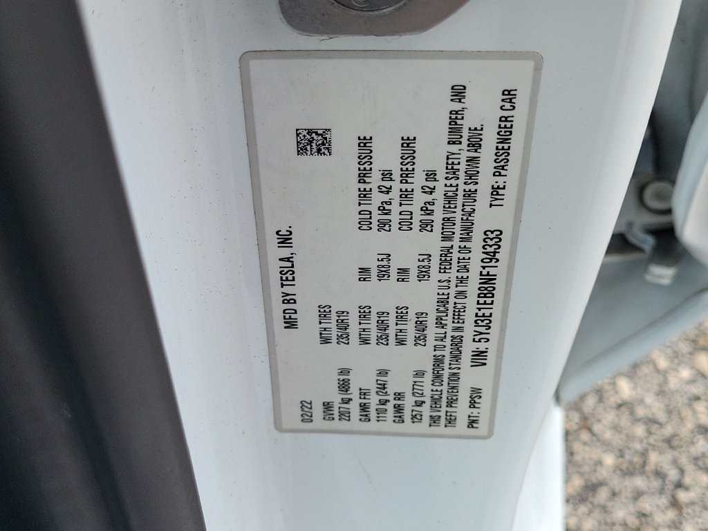 Used 2022 Tesla Model 3 Long Range AWD/4WD image 27
