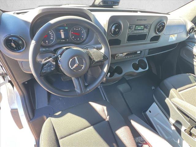New 2026 Mercedes-Benz Sprinter 2500 video 3
