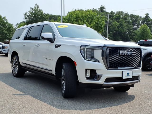 Used 2023 GMC Yukon XL Denali Ultimate AWD/4WD image 6