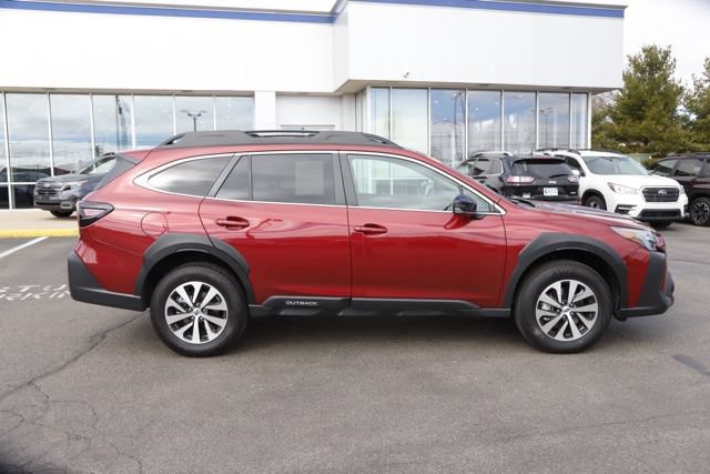 Certified 2025 Subaru Outback Premium w/ Popular Package #1A AWD/4WD image 2