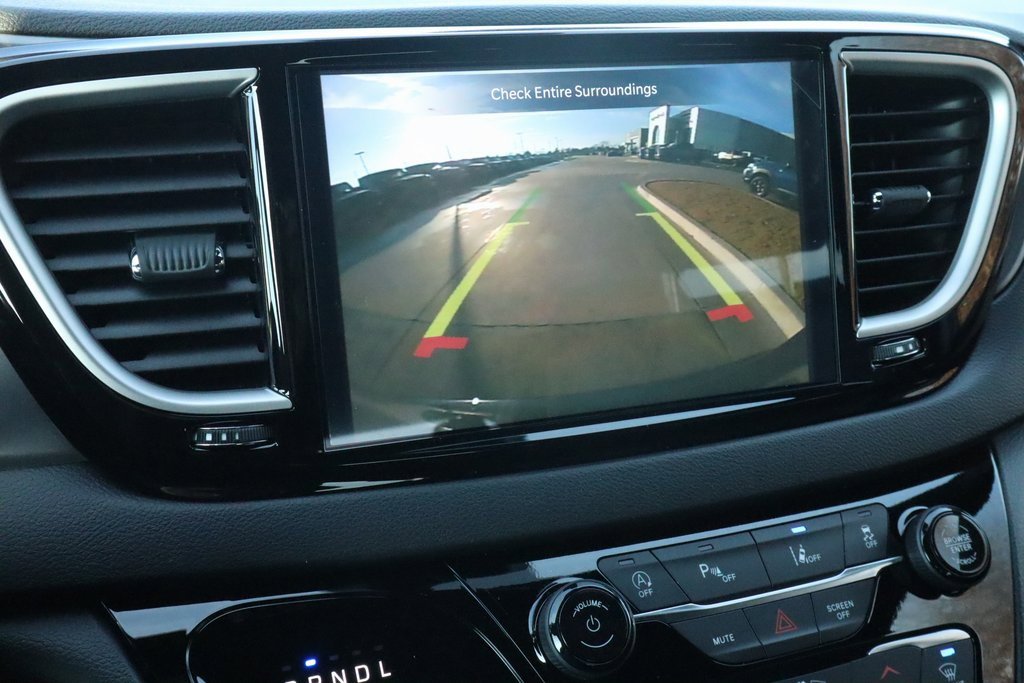 New 2026 Chrysler Voyager LX image 6