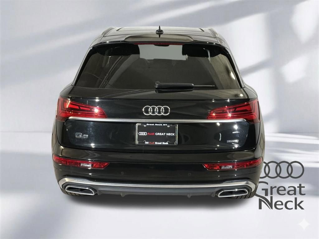 Used 2023 Audi Q5 e Premium w/ Convenience Package image 21