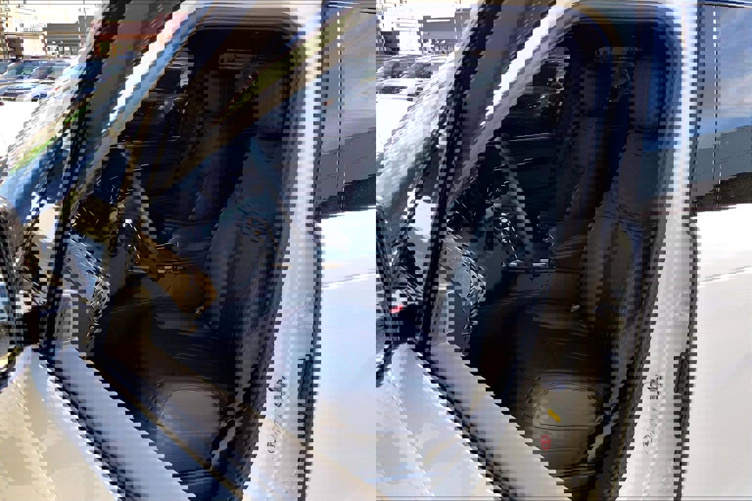 Used 2025 Land Rover Range Rover Sport Dynamic SE image 8