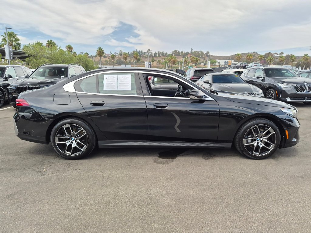 Used 2026 BMW 540i xDrive AWD/4WD image 3