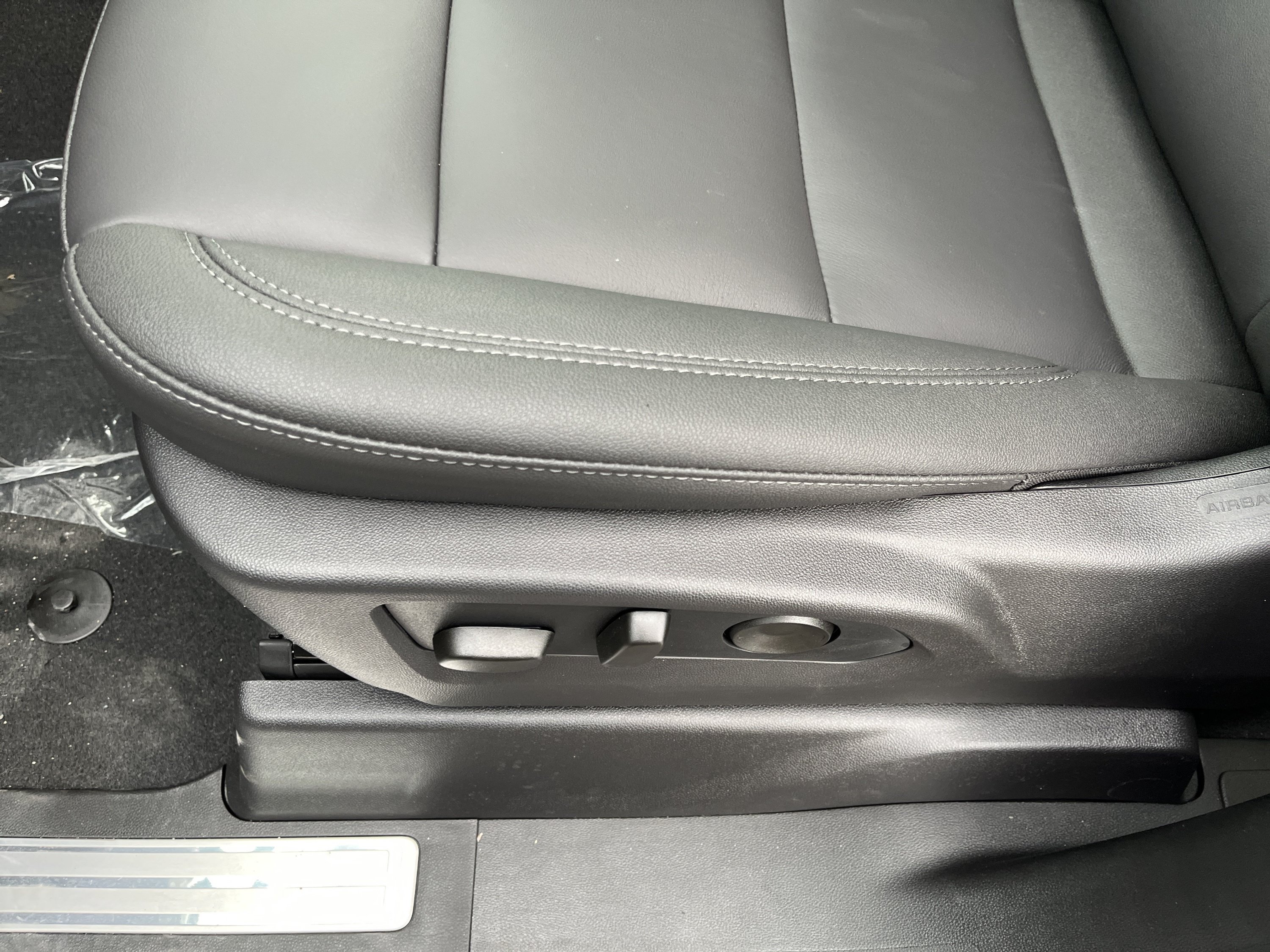 New 2026 Chevrolet Silverado 1500 RST w/ Redline Edition AWD/4WD image 12