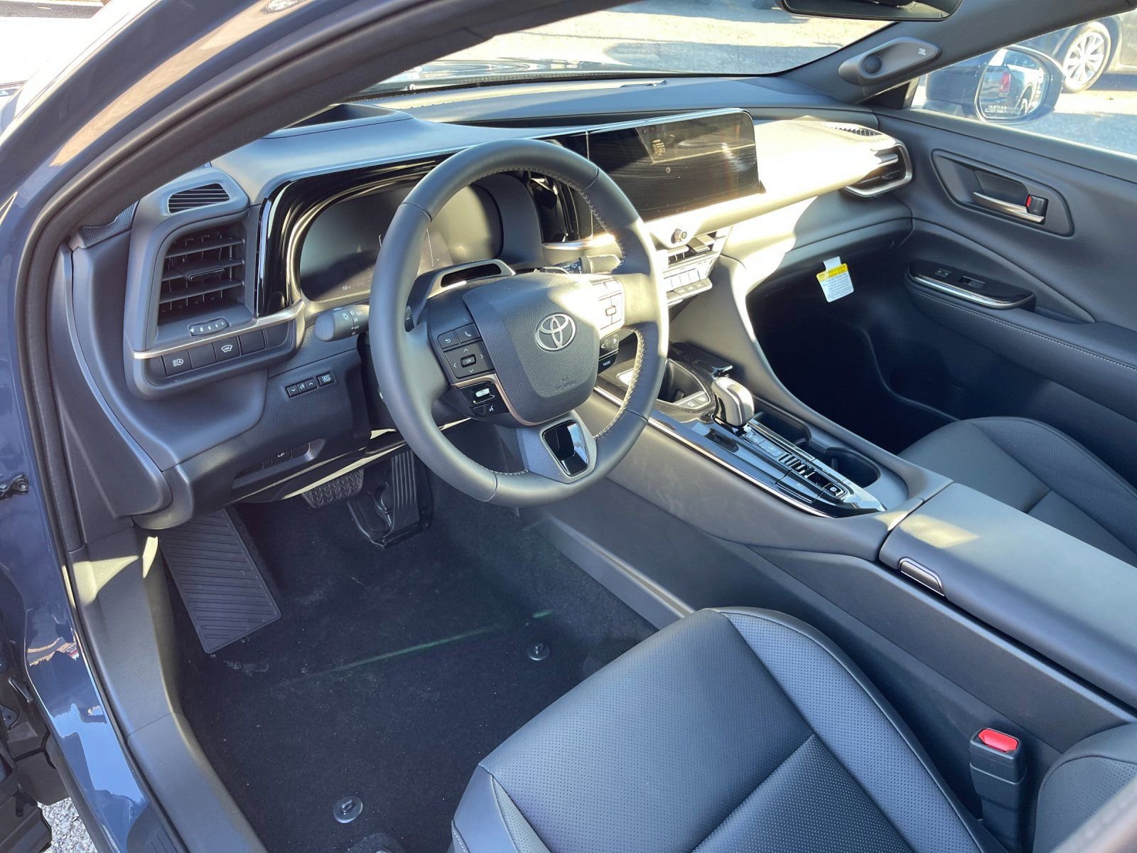 New 2026 Toyota Crown Platinum image 10