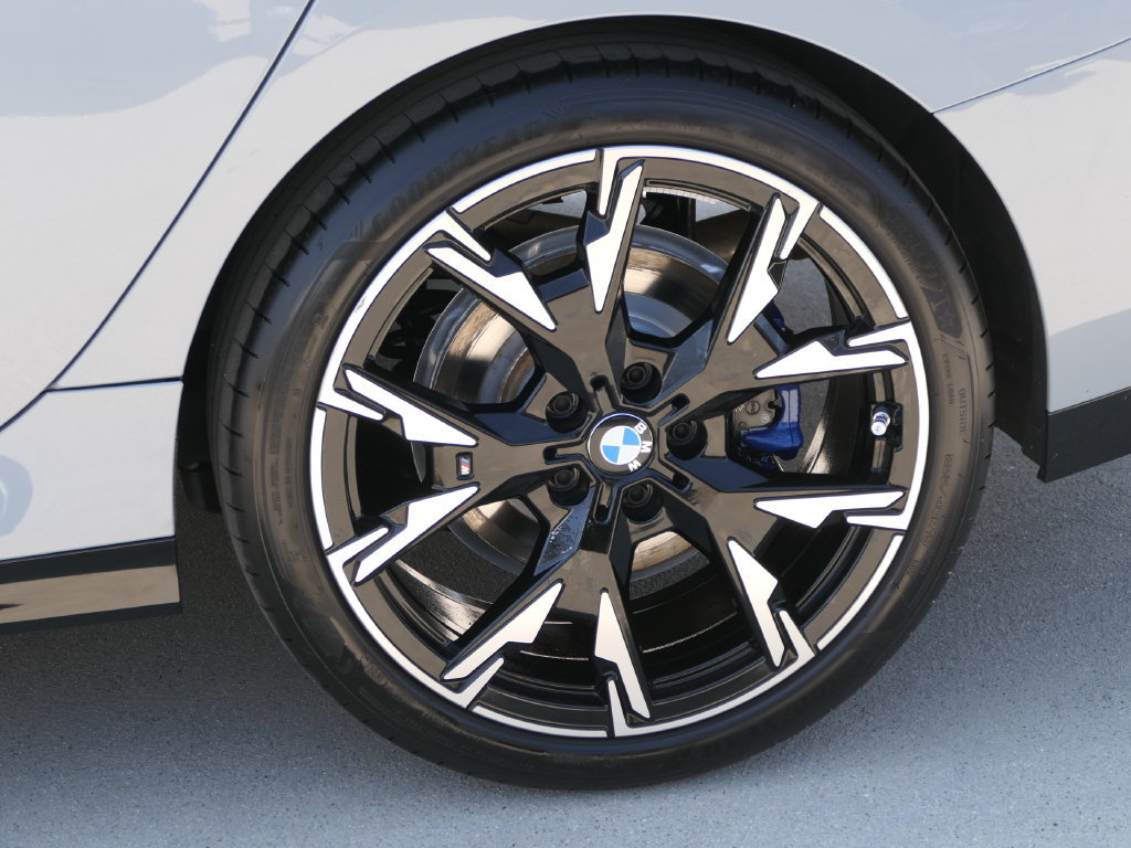 Used 2026 BMW 228i w/ Premium Package FWD image 8