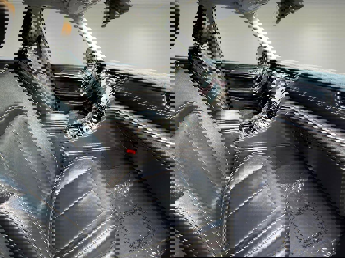 Used 2023 Jeep Grand Cherokee Limited image 13