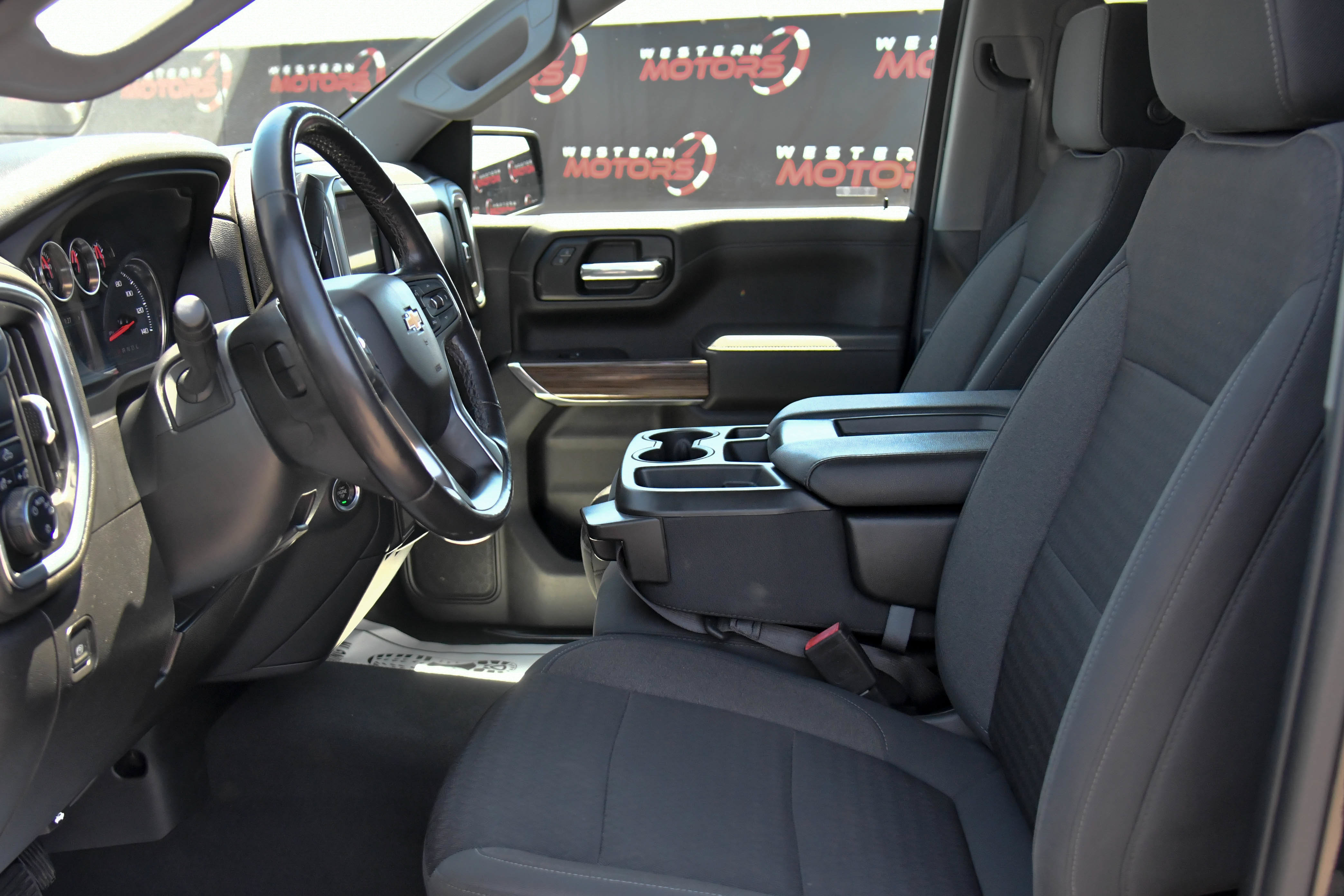 Used 2022 Chevrolet Silverado 1500 LT RWD image 17