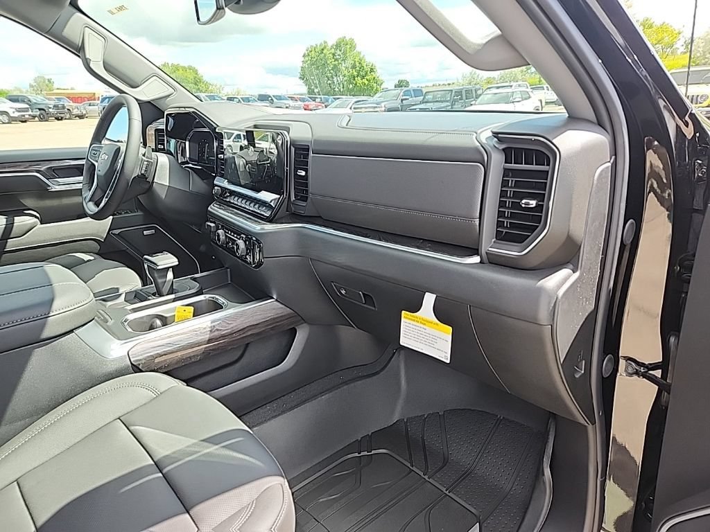 New 2026 Chevrolet Silverado 1500 LTZ w/ LTZ Premium Package AWD/4WD image 54