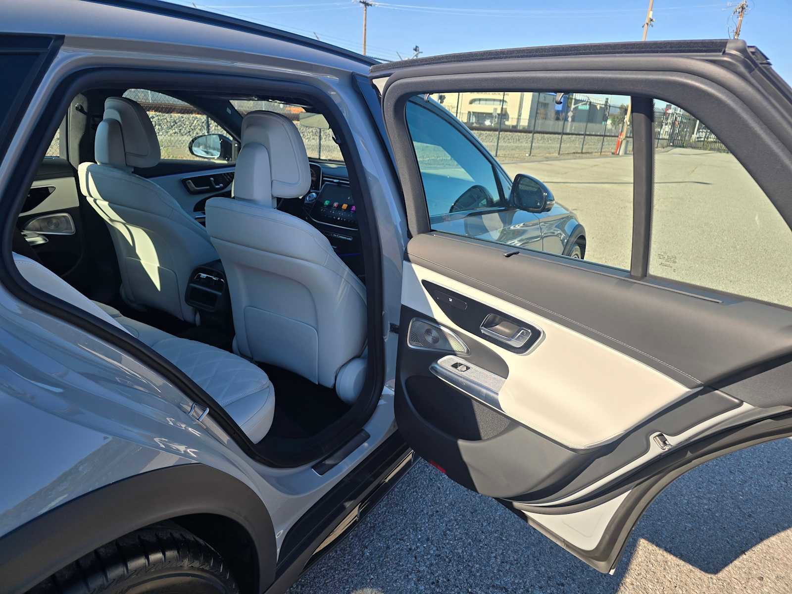 New 2026 Mercedes-Benz E 450 4MATIC All-Terrain Wagon image 14