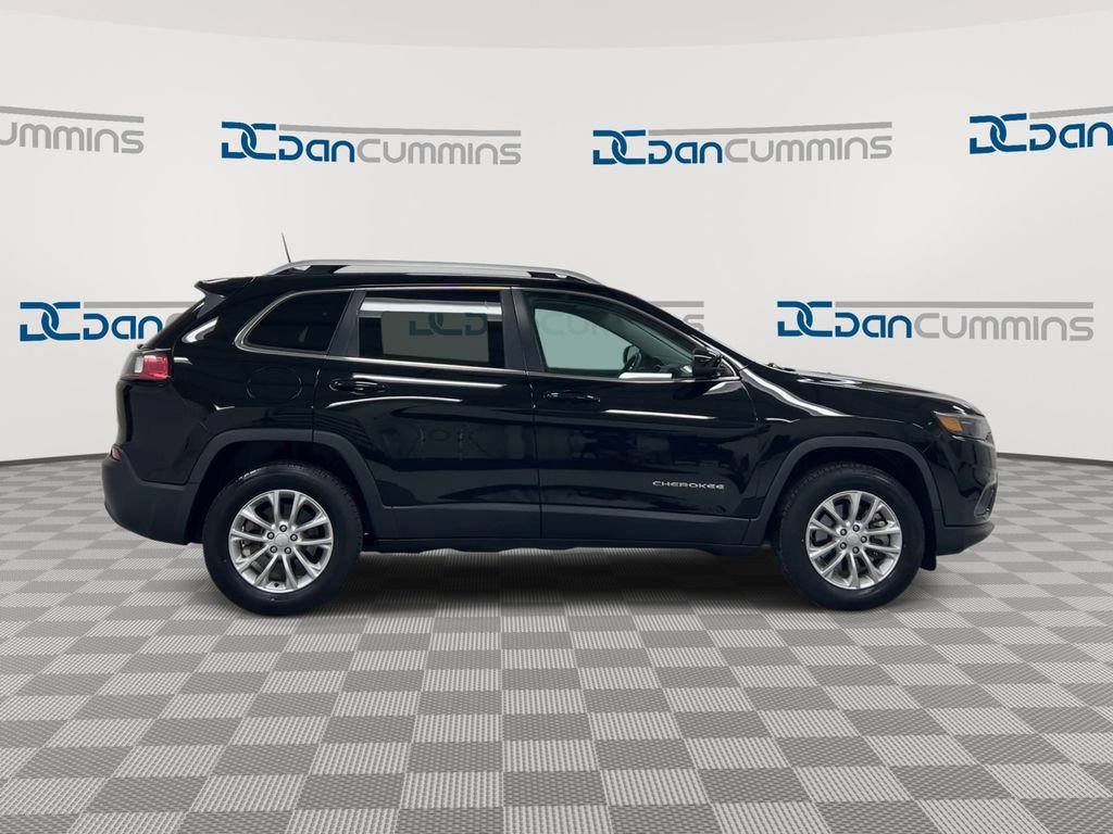 Used 2019 Jeep Cherokee Latitude w/ Popular Appearance Group AWD/4WD image 9