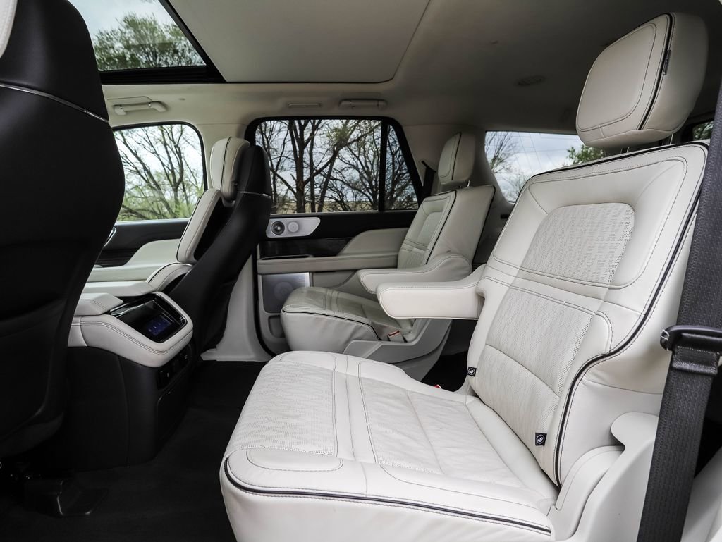 Used 2022 Lincoln Navigator Black Label AWD/4WD image 21