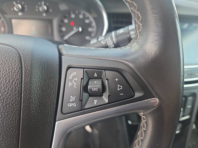 Used 2021 Buick Encore Preferred FWD image 21