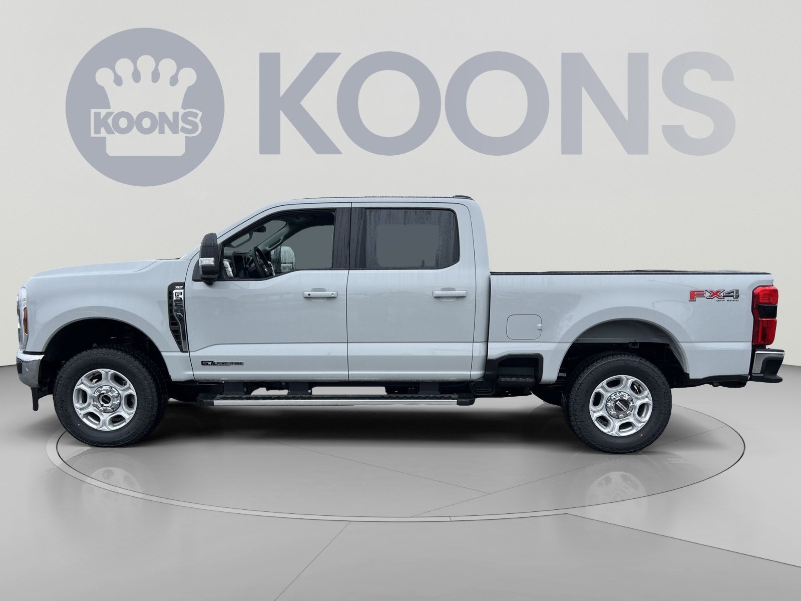 New 2026 Ford F250 4x4 Crew Cab Super Duty image 2
