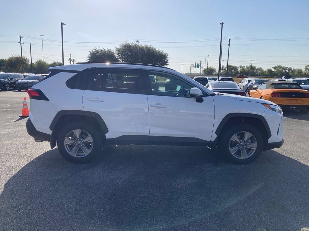 Used 2024 Toyota RAV4 XLE w/ Convenience Package FWD image 4
