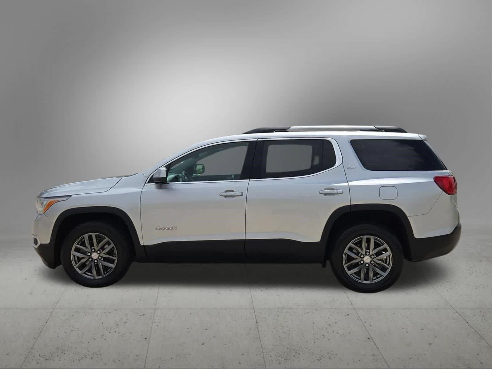 Used 2018 GMC Acadia SLT FWD image 3