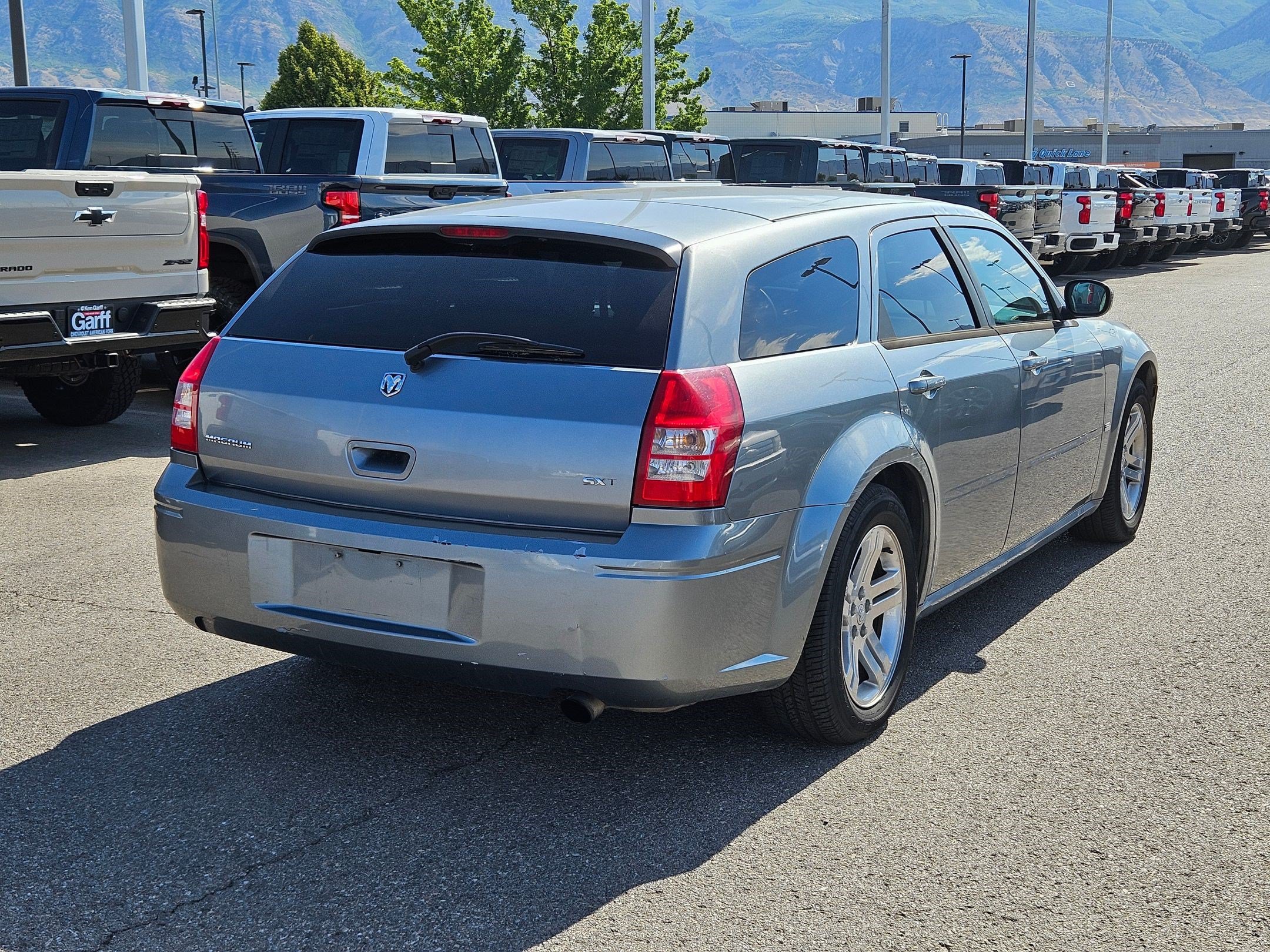 Used 2006 Dodge Magnum SXT RWD image 3
