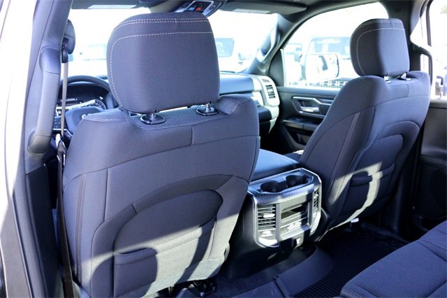 New 2026 RAM 1500 4x4 Crew Cab image 17