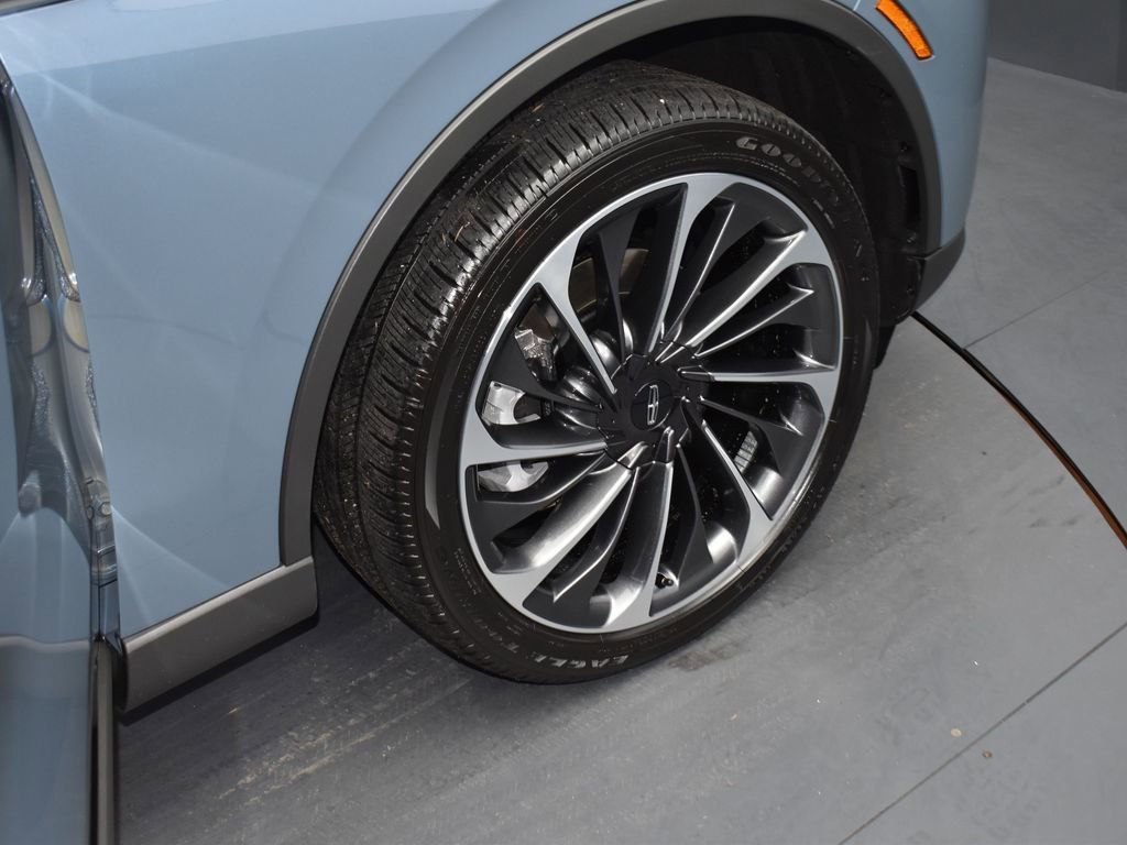 Used 2025 Lincoln Aviator Reserve w/ Equipment Group 201A image 17