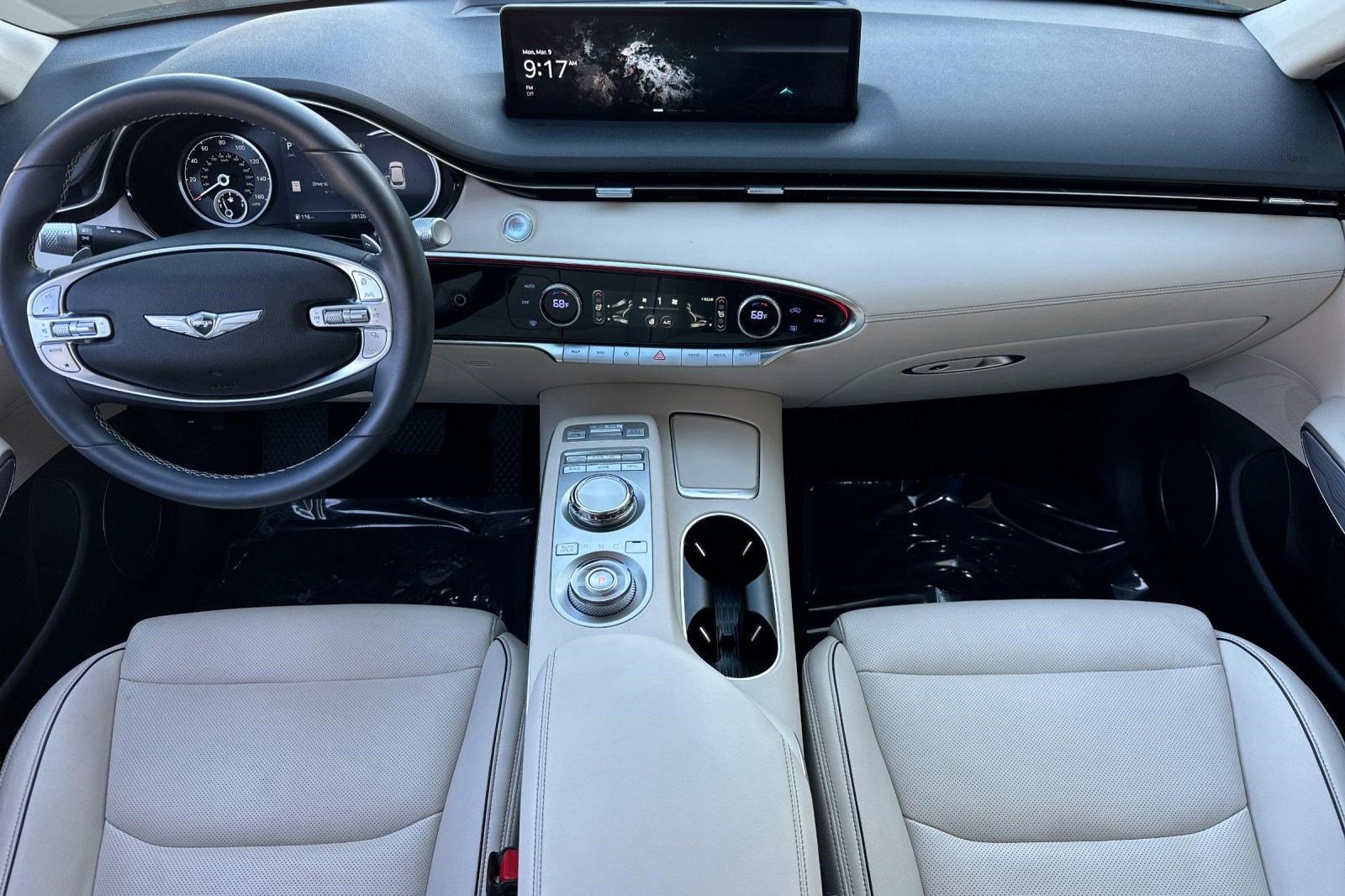 Used 2022 Genesis GV70 2.5T w/ Advanced Package image 16