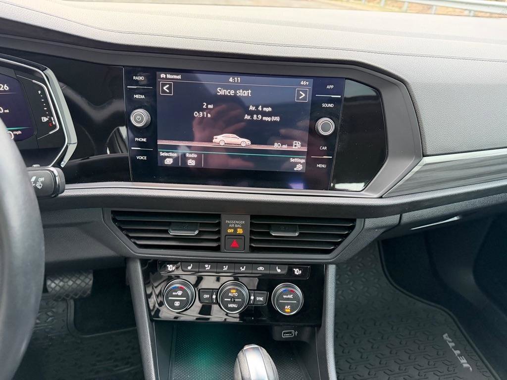 Used 2019 Volkswagen Jetta SEL image 40