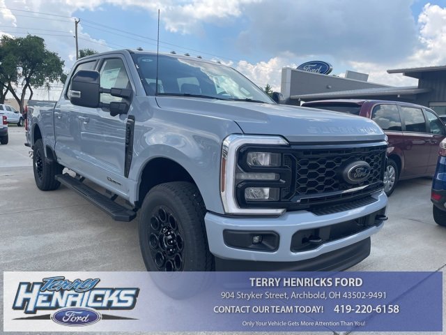 New 2025 Ford F250 Lariat w/ Black Appearance Package image 1