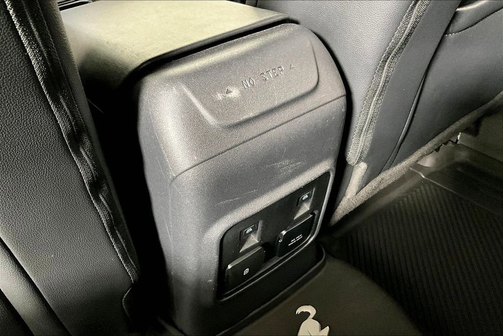 Used 2023 Ford Bronco Wildtrak image 35