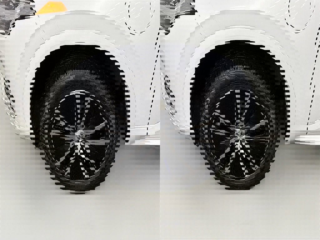 Used 2022 Volvo XC90 T8 Inscription Expression w/ Protection Package Premier image 26